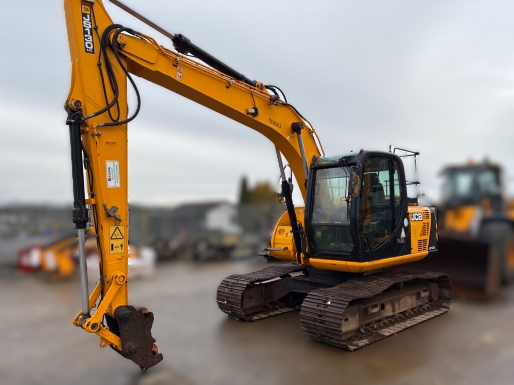 JS130LC PLUS – 2014