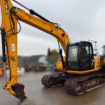 JS130LC PLUS – 2014 – Image 1 of 8