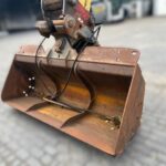 New Holland E235 – 2008 – Image 4 of 10